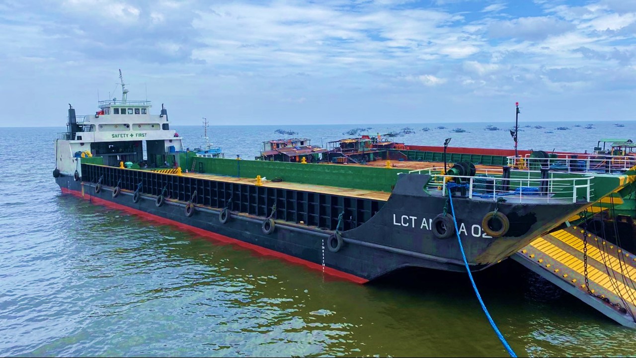 Vessel Name: LCT Amaya 02, Shipbuilding and Ship repair in Cavite, Philippines